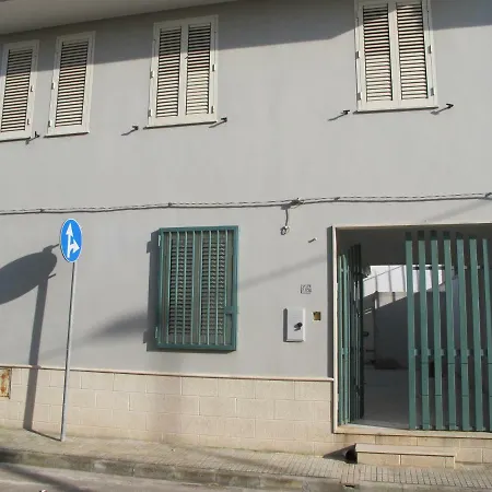 Casa Marina بيت للعطل *